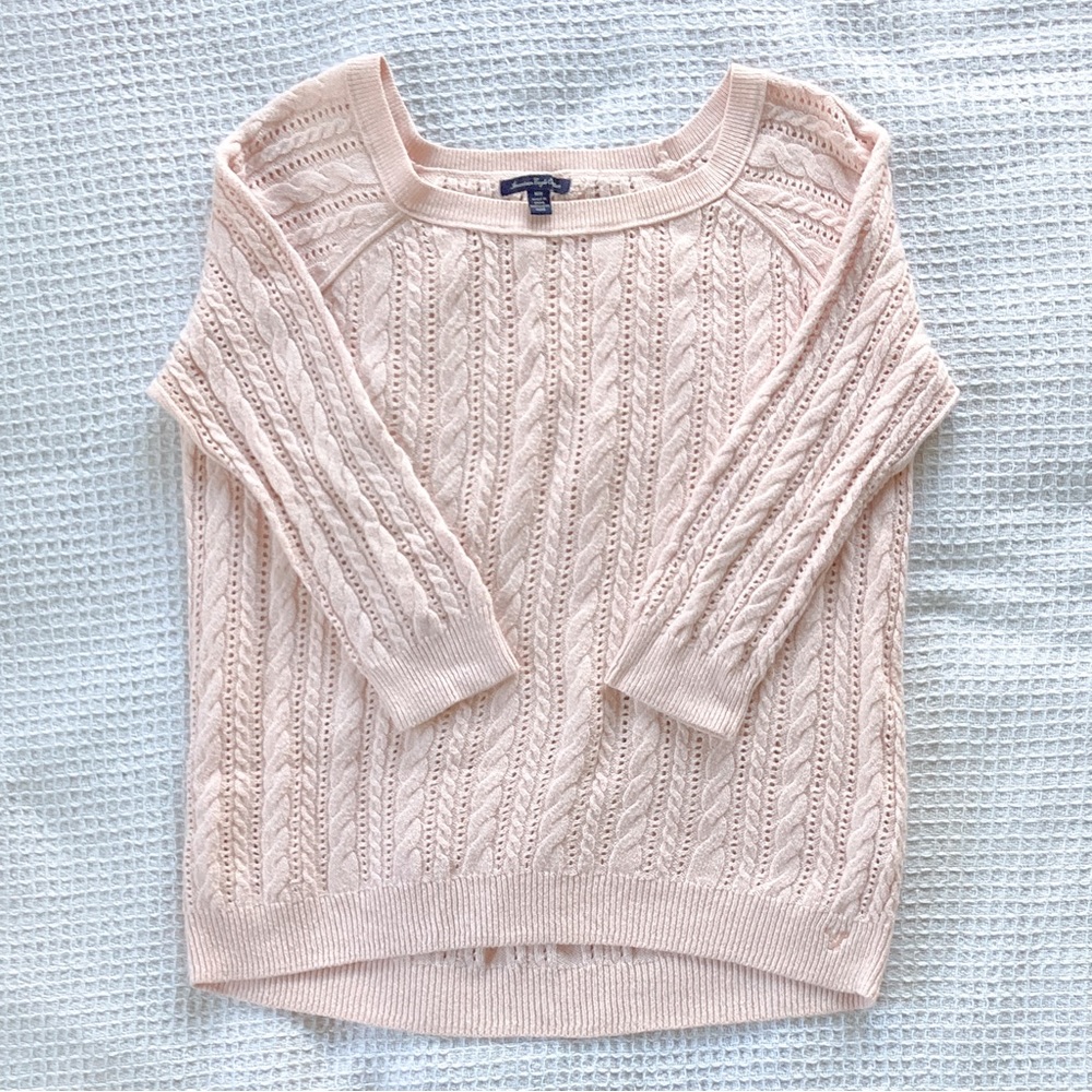 💕 Pink knit 3/4 sleeve sweater. American Eagle brand, Size Medium